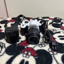 PENTAX K-r White Digital SLR Camera Lens Set Yellowed LCD Left Side Pre-owned