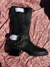 Lisa Vicki Madly V - Black Distressed Boot - ...