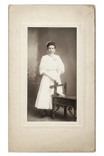 1880 Antique Cabinet Card Photo Pretty Young Girl in White Victorian Dress -PH18