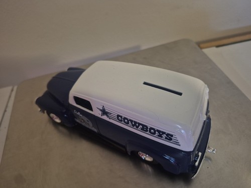 Ertl 1951 GMC Panel Van Dallas Cowboys Diecast Bank senza scatola - Foto 5 di 6