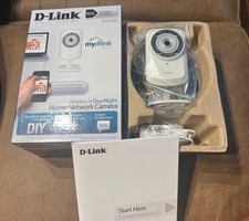 D-Link DCS-932L Wireless Day/Night Home Netwo...