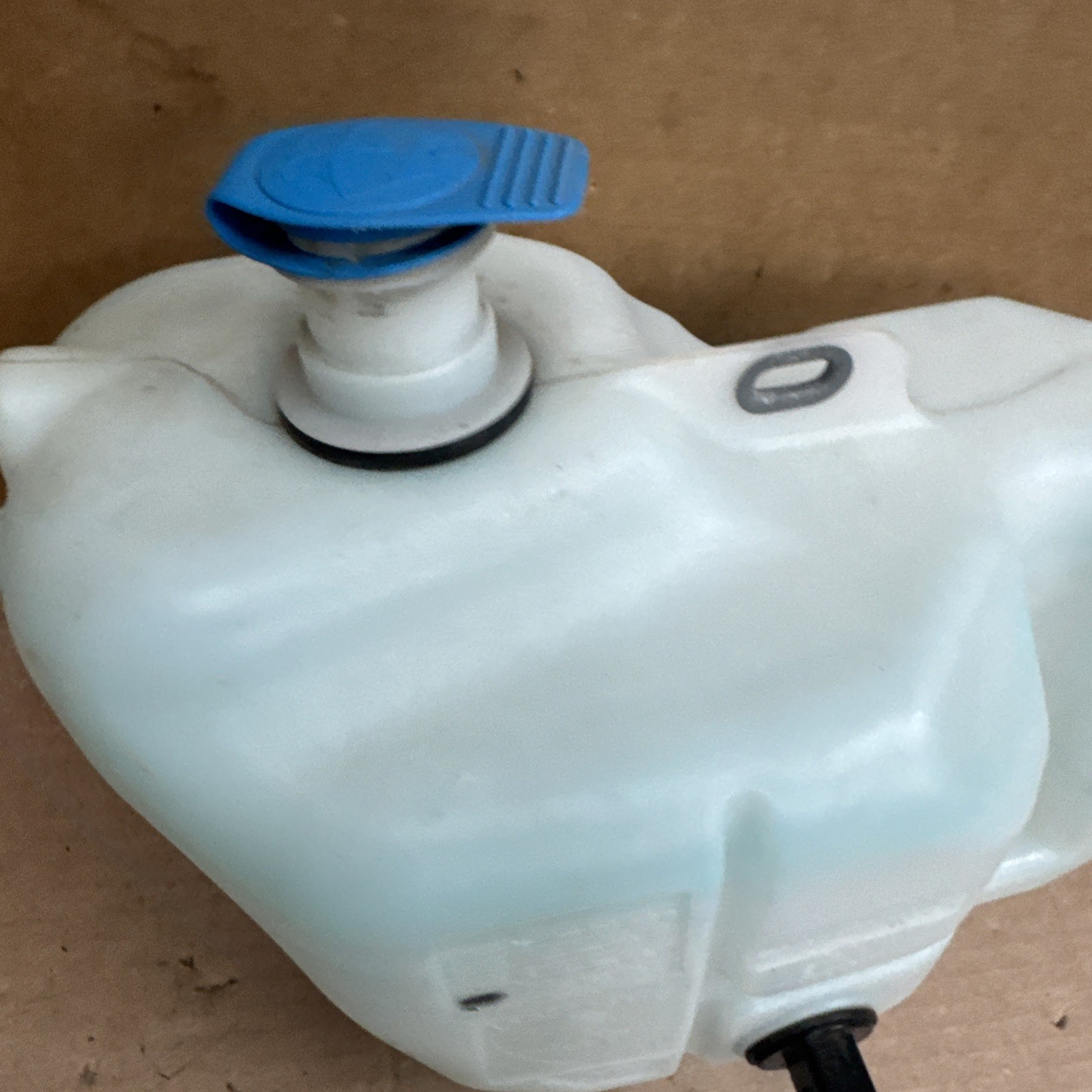 Audi R8 2010-2014 Washer reservoir