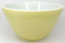 Vintage 1960s Pyrex Glass Verde Green 401 Mixing Bowl Made In USA