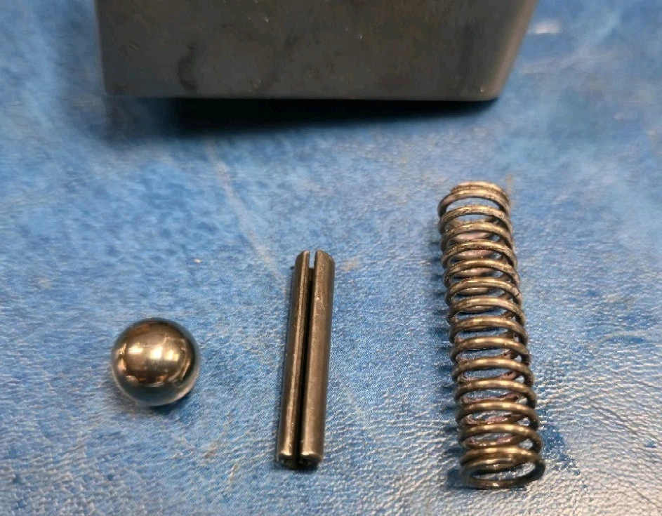 FORD MUSTANG T5 TREMEC SHIFTER LEVER STRIKER & BUSHING KIT WC & NWC - Image 2 of 4