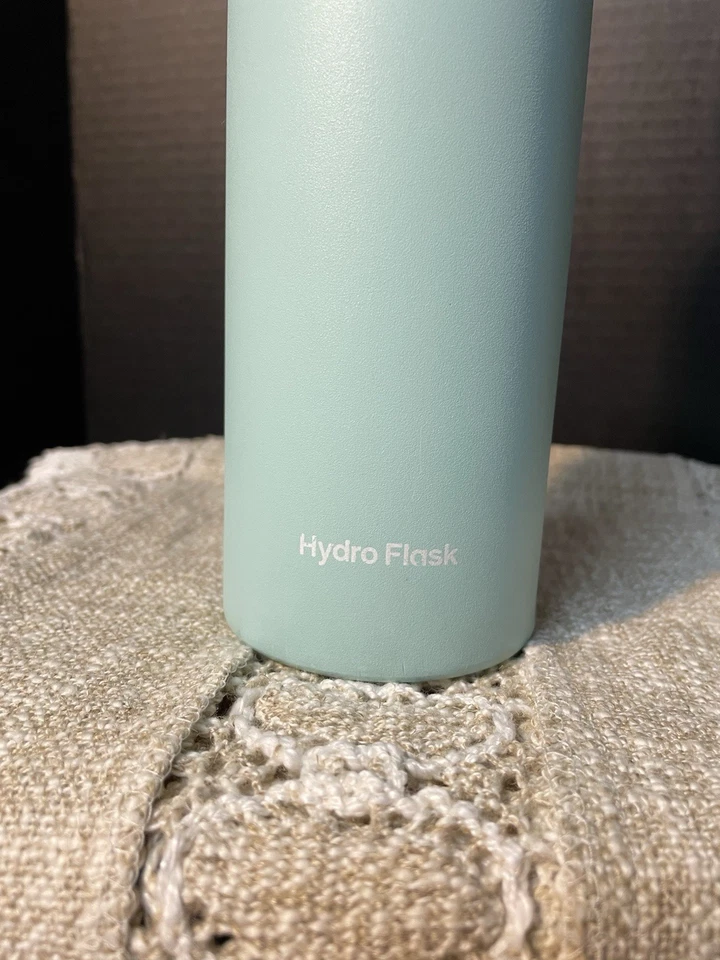 HydroFlask 24oz azul cielo doble pared aislado al vacío acero inoxidable  Foto 3 de 4