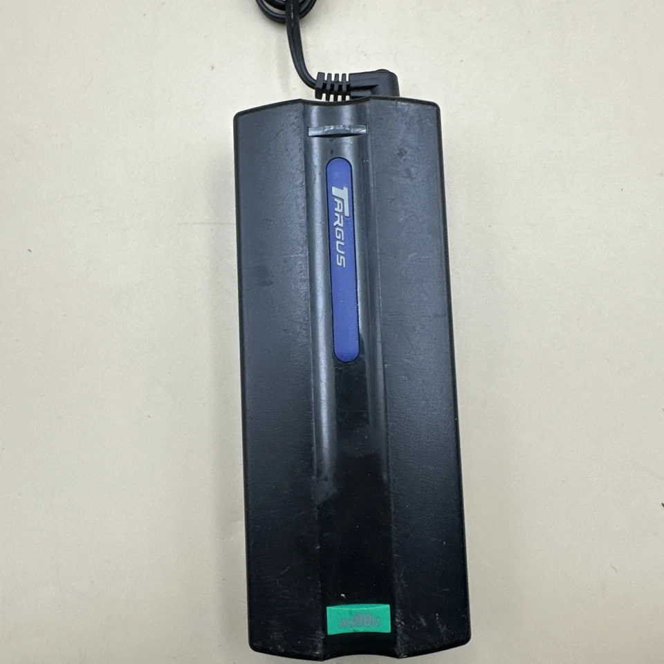 #N32- Targus 90W Universal Wall Power Adapter Laptop Charger APA63US 15-24V - Image 2 of 4