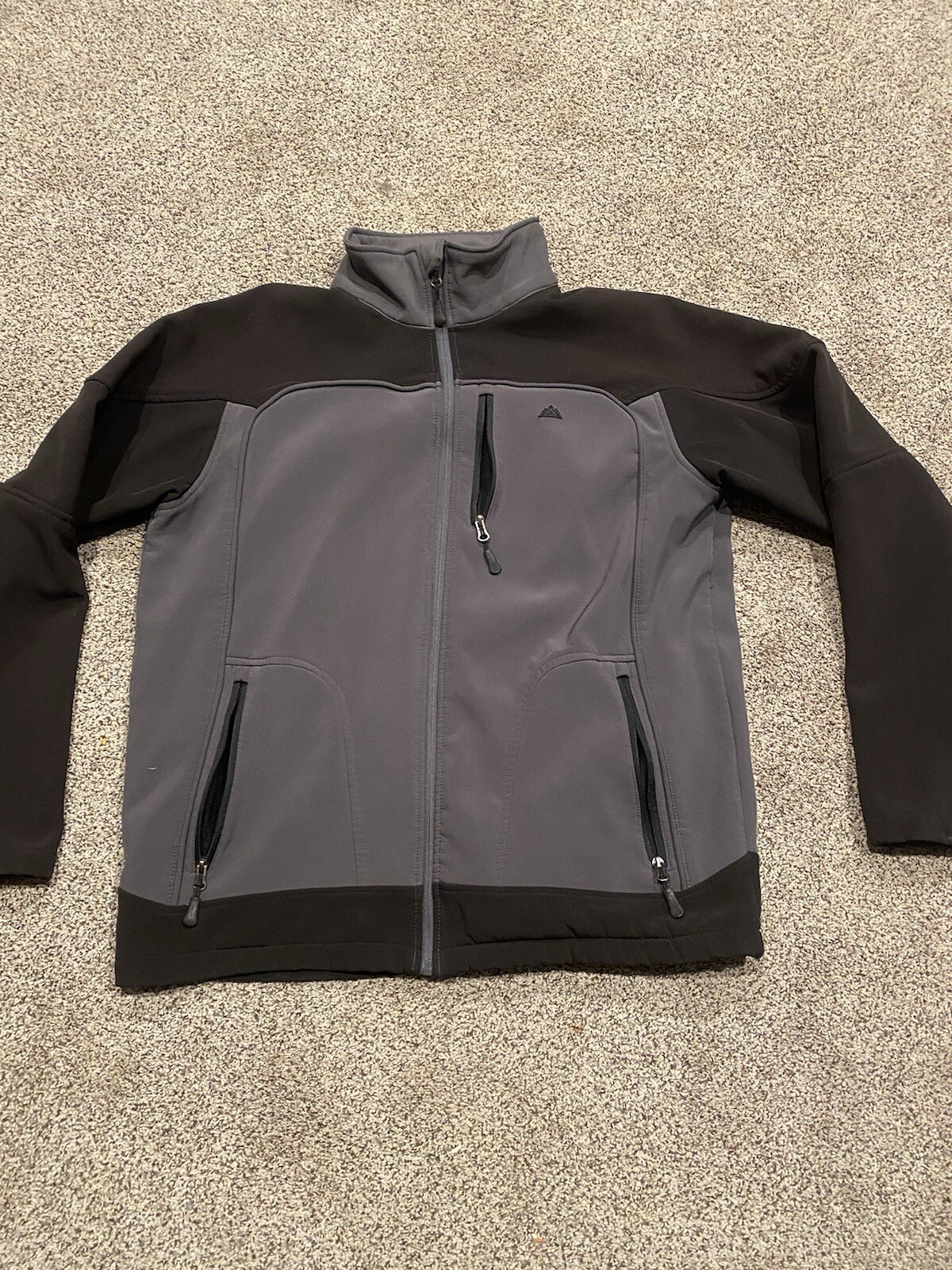 snozu performance jacket - image 1