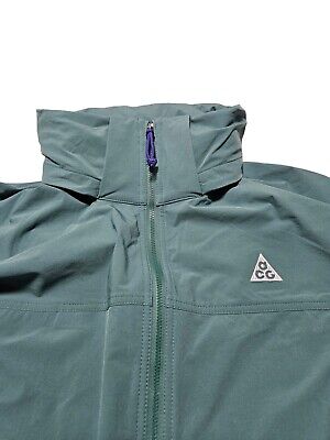 Nike ACG Jacket Storm-Fit DH3103-361 Green Men's Size Medium Nike ACG Jacket Storm-Fit DH3103-361 Green Men's Size Medium
