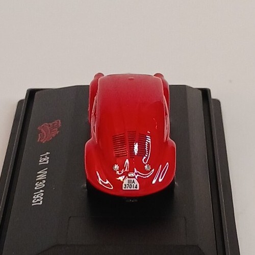 High Speed Volkswagon 1937 Beetle VW30 Malibu International Diecast Red 1:87 - Picture 6 of 13