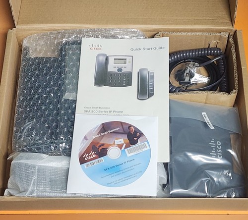 Cisco SPA-303-G1 3-Line Office IP Phone w./ Display & PC Port - NEW - Picture 2 of 3