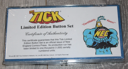 THE TICK -Limited Edition Button Set 805/1000 SEALED - Picture 4 of 4