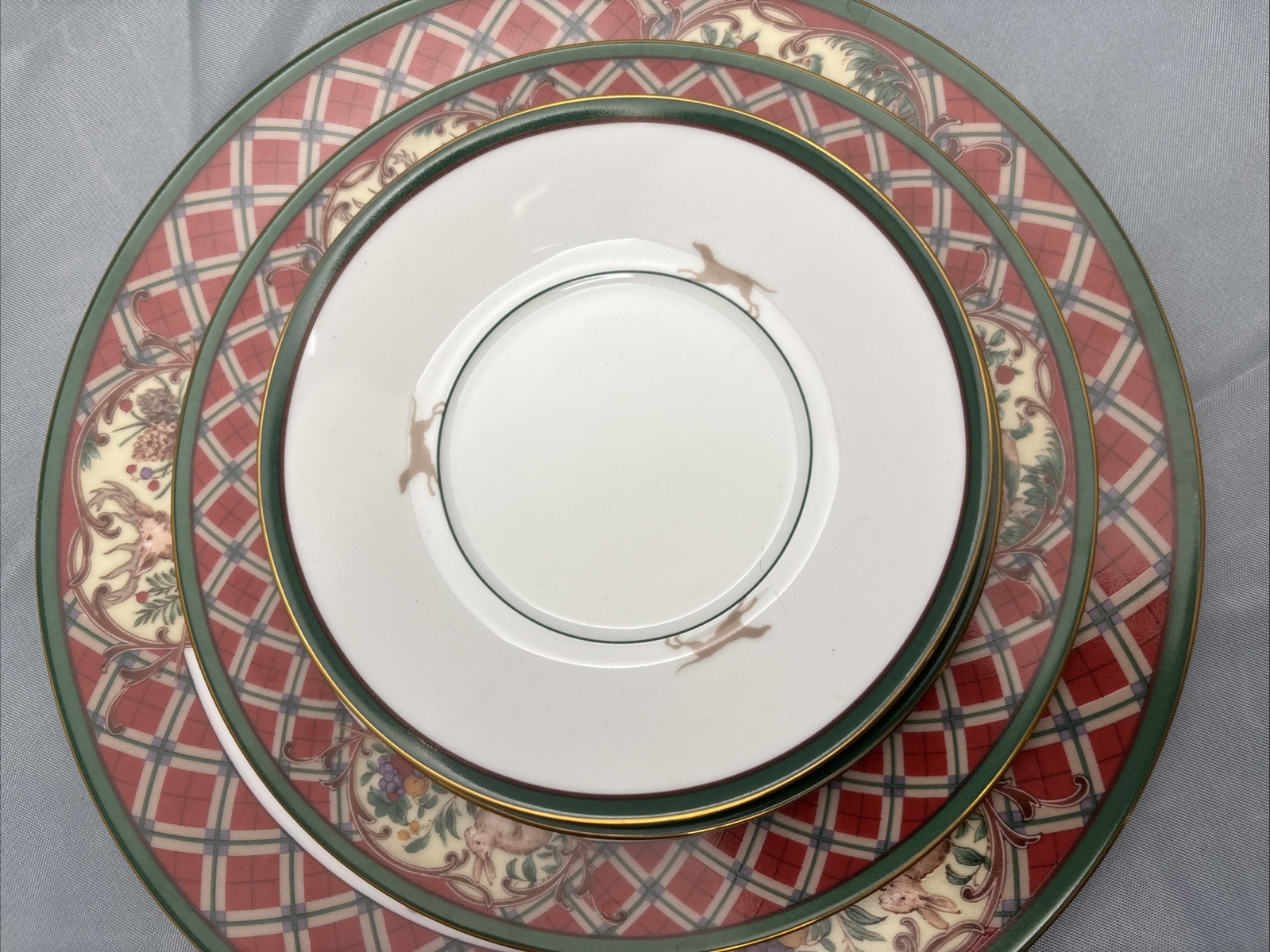 5 Pc. Place Setting Noritake Royal Hunt Green Band Plaid Border Fruit & Animals