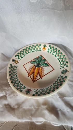 Vintage Carrots Garden Fresh Tabletops Unlimited 10 1/2 Inch Dinner Plate