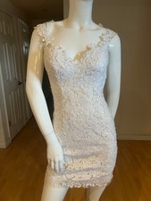 JOVANI EMBROIDERED SEQUIN WHITE FITTED DRESS SIZE 0