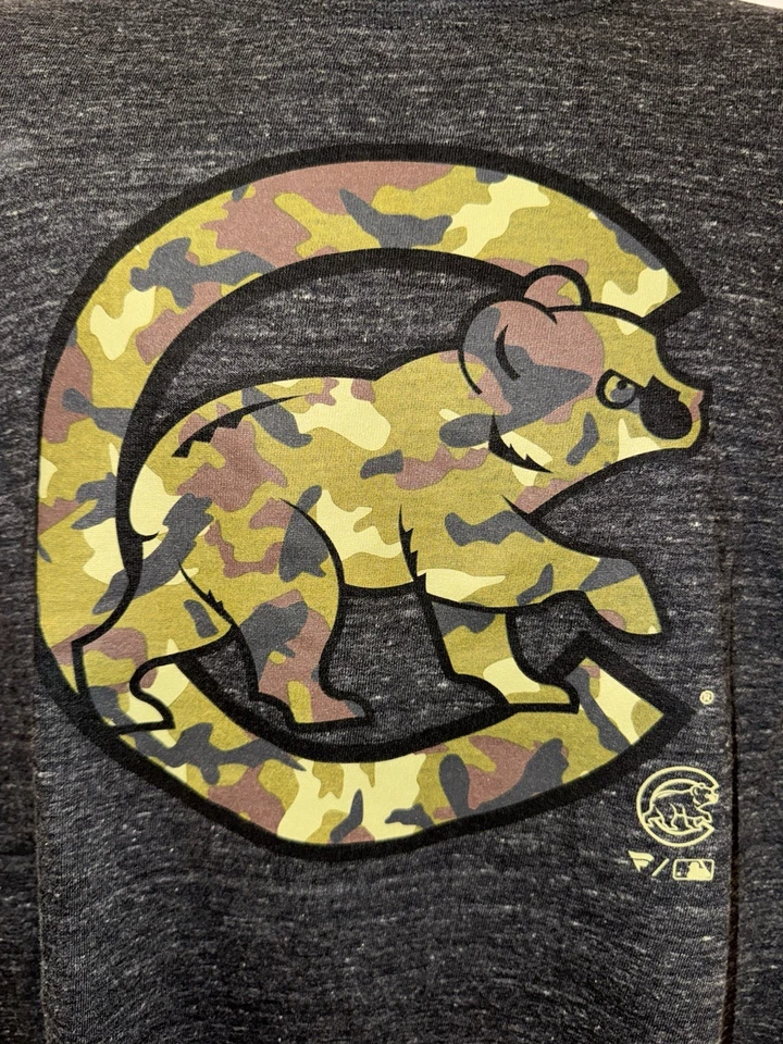 Camiseta gris oscuro mediana para hombre Fanáticos Chicago Cubs MLB Béisbol Día de los Caídos nueva con etiquetas Foto 2 de 4