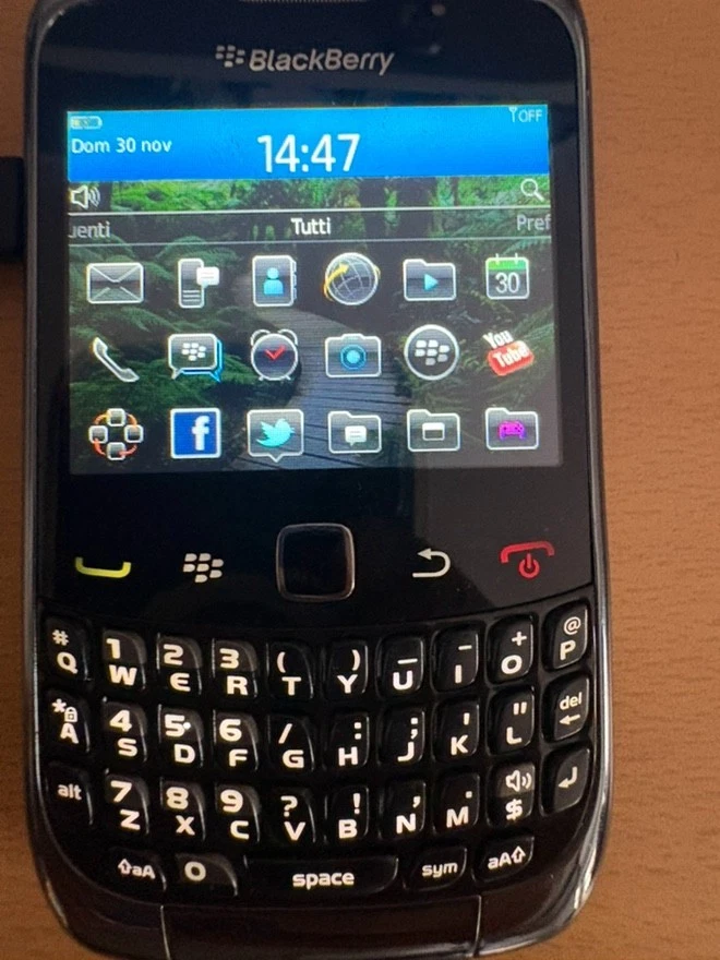 Smartphone Blackberry Bold 9700 brand Vodafone funzionante - Immagine 2 di 4