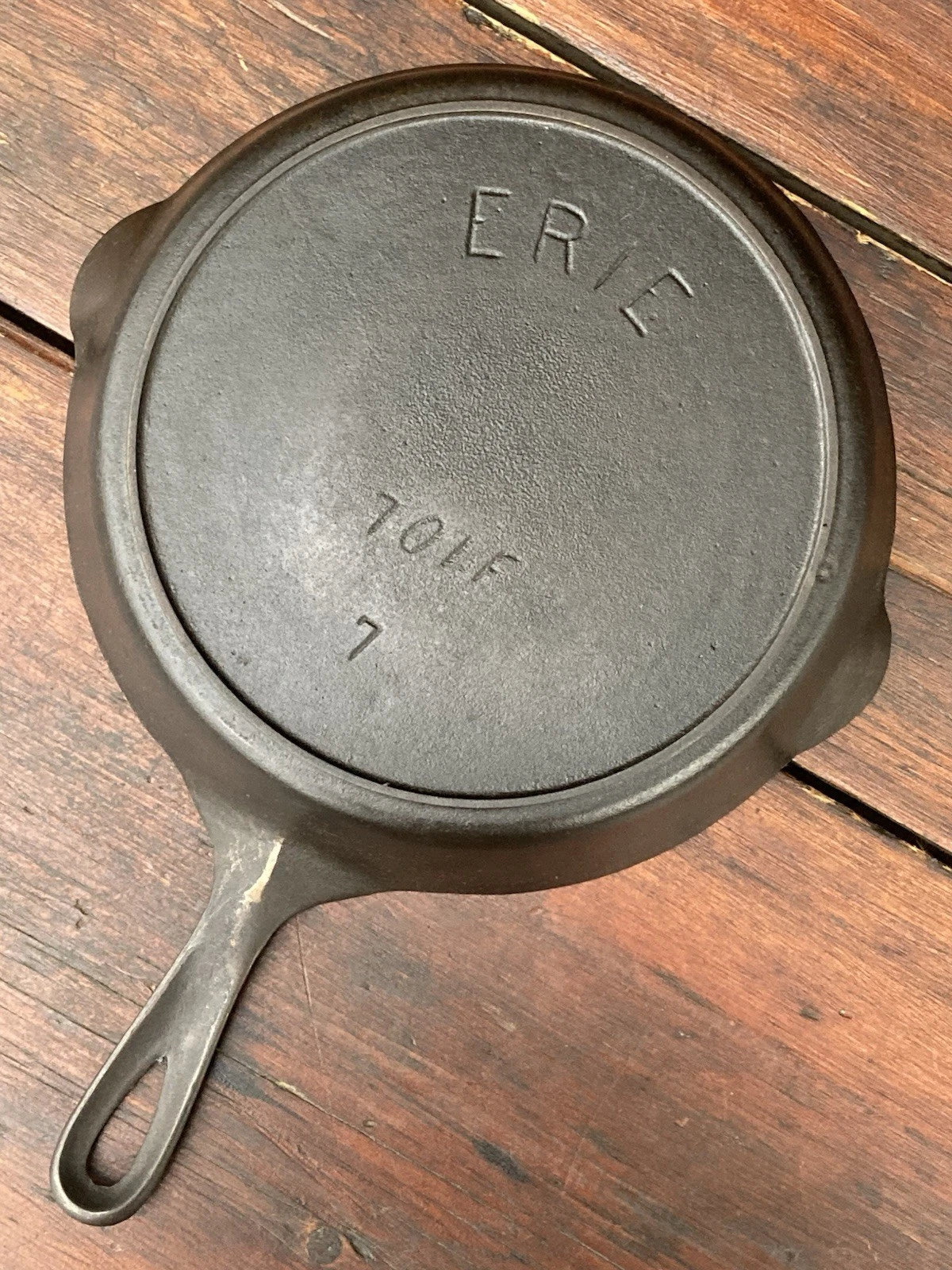 Pre Griswold Erie #7 Sixth Series Cast Iron Skillet