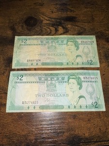 Lot Of 2 Fiji $2 Banknotes 
