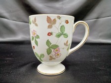 Wedgwood Footed Mug Wild Strawberry From Japan