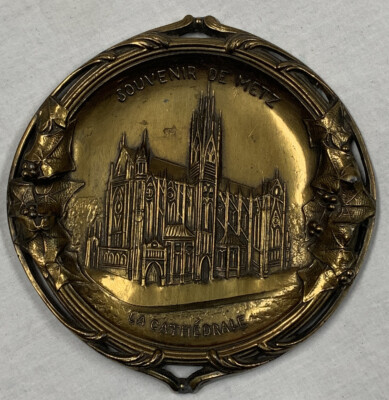 SOUVENIR DE METZ LA CATHEDRALE  Brass Cathedral Plaque Trinket Dish  4.5''