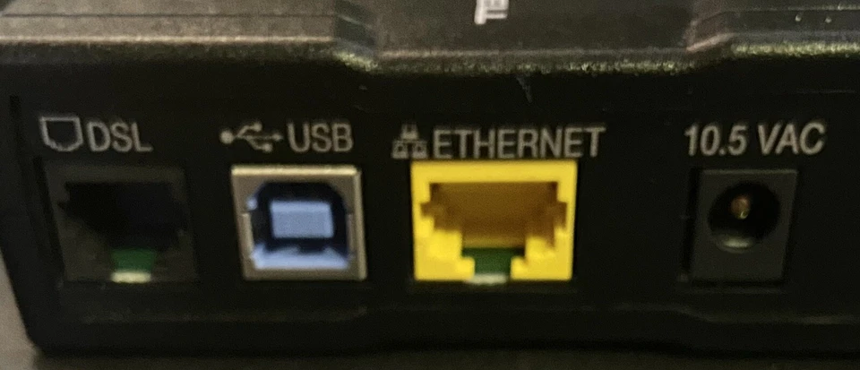 WESTELL DSL Router Modem Model E90-611010-06 With & AC Adapter & Ethernet Cable - Image 3 of 3