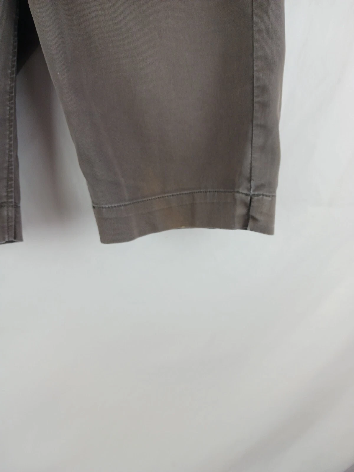 lole low rise pockets stretch upf outdoor shorts
