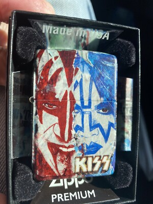 KISS THE BAND FACES 540 DESIGN ZIPPO LIGHTER MINT IN BOX