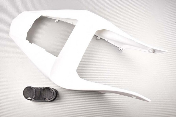 Carénage arrière YAMAHA YZF R1 RN04 pour rénovation moto piste ou route 2001