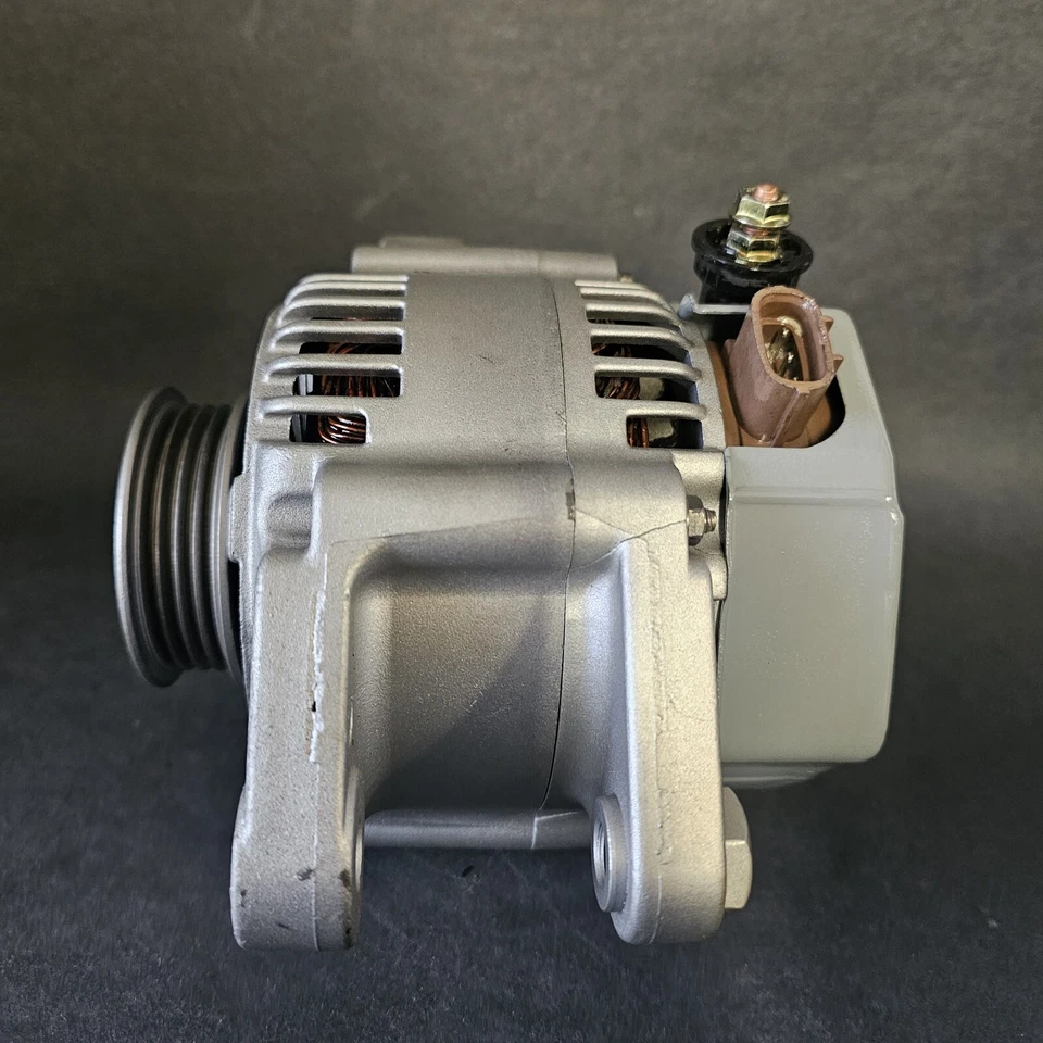 Toyota Echo L4 2002 2003 2004 2005 alternador de 1,5 litros OEM Reman por casa rodante Foto 3 de 4
