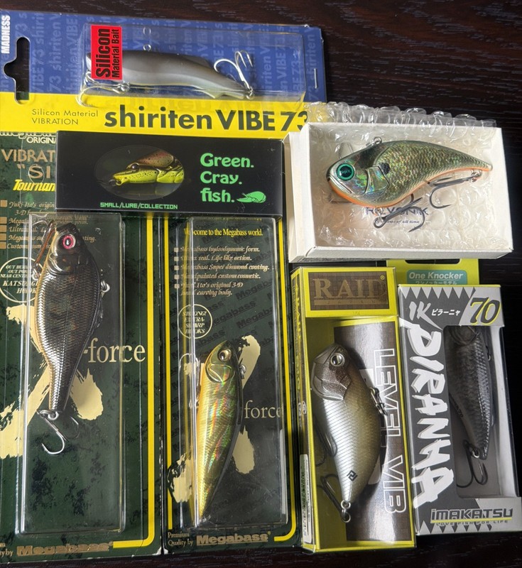 Lot of 7 JDM Lipless Crankbaits Megabass, Madness, Raid Japan, Revonik & More