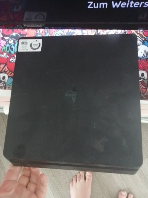 Sony PlayStation 4 Slim, Foto 1 von 5