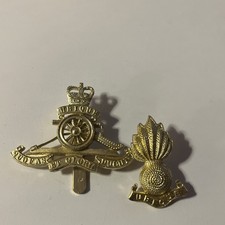 Royal Artillery Cap and Collar Badge Staybrite JR GAUNT 