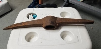VINTAGE 22'' IRON DOUBLE POINT ROCK PICK HEAD - FARM - MINING - RAILROAD TOOL 
