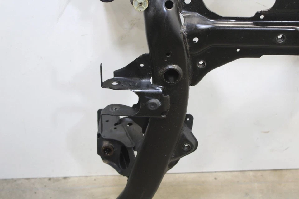 BMW 328i xDrive 2013-16 SULEV AWD travesaño delantero subchasis 31-11-6-866-222 OEM Foto 3 de 4