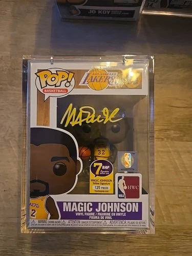 Magic Johnson LA Lakers Signed Funko Pop 78 NBA 7BAP LE 125 BAS COA W/ Protector