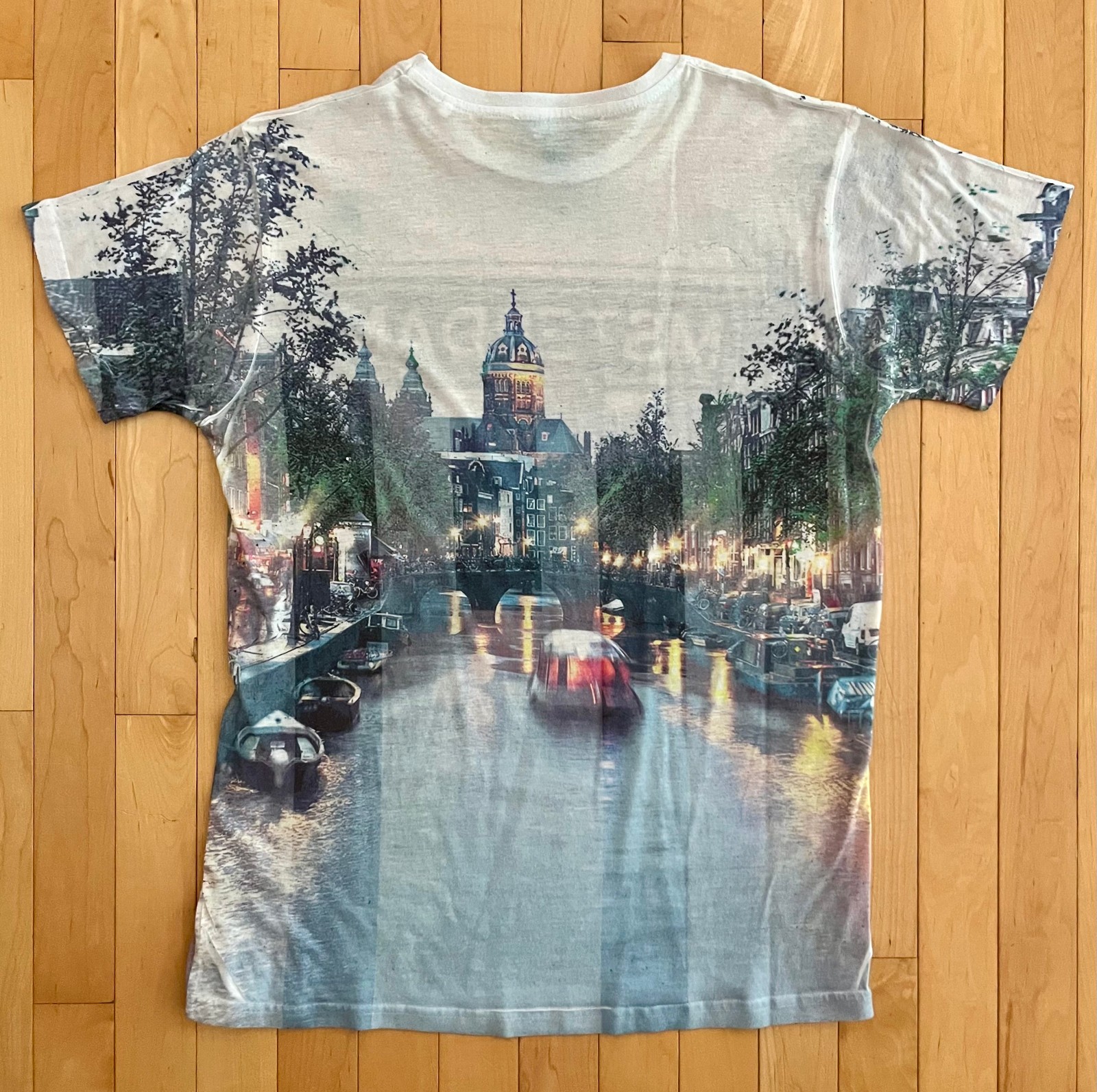 VTG  90s Amsterdam Singel Canal Netherlands All Over Print Full Body T-shirt M