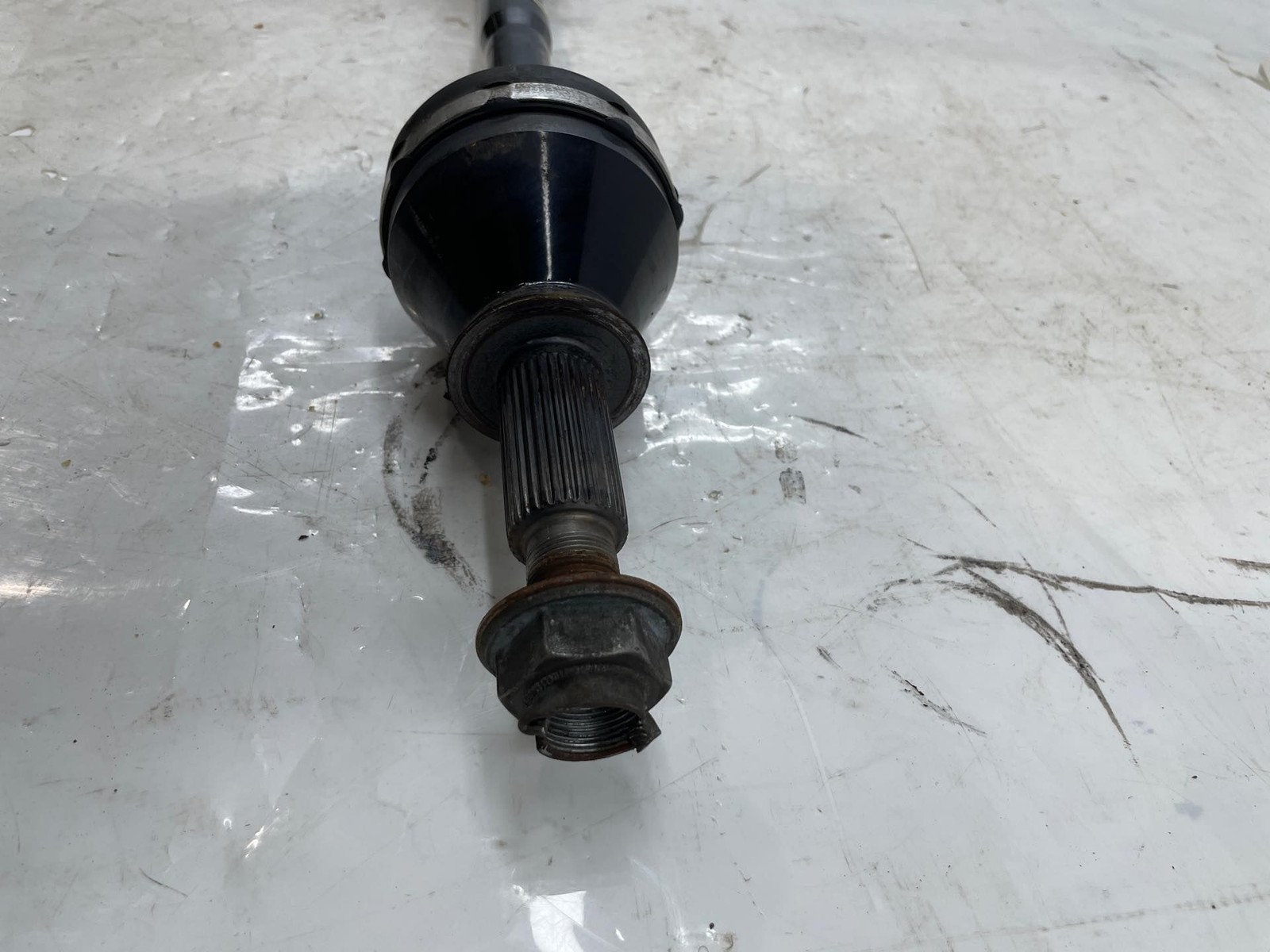 2014 Maserati Quattroporte S LH Driver Rear CV Axle Shaft Assembly 06700054540