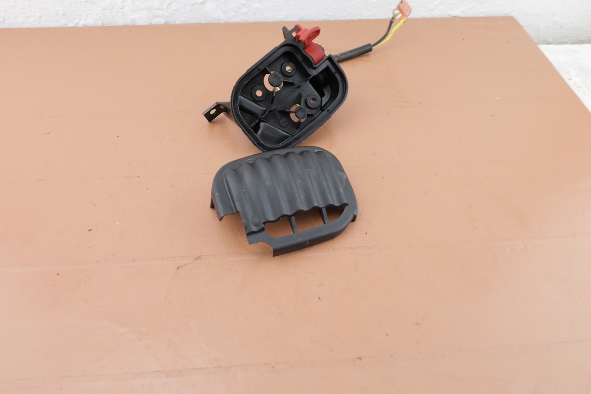 Poulan Wild Thing P4018WT Chainsaw OEM Air Filter Housing 530