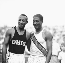 Jesse Owens of Ohio State Ralph Metcalfe of the Marquette Club aft- Old Photo