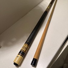 ADAM Wooden Billiard Cue, Black/Wood Grain 0414