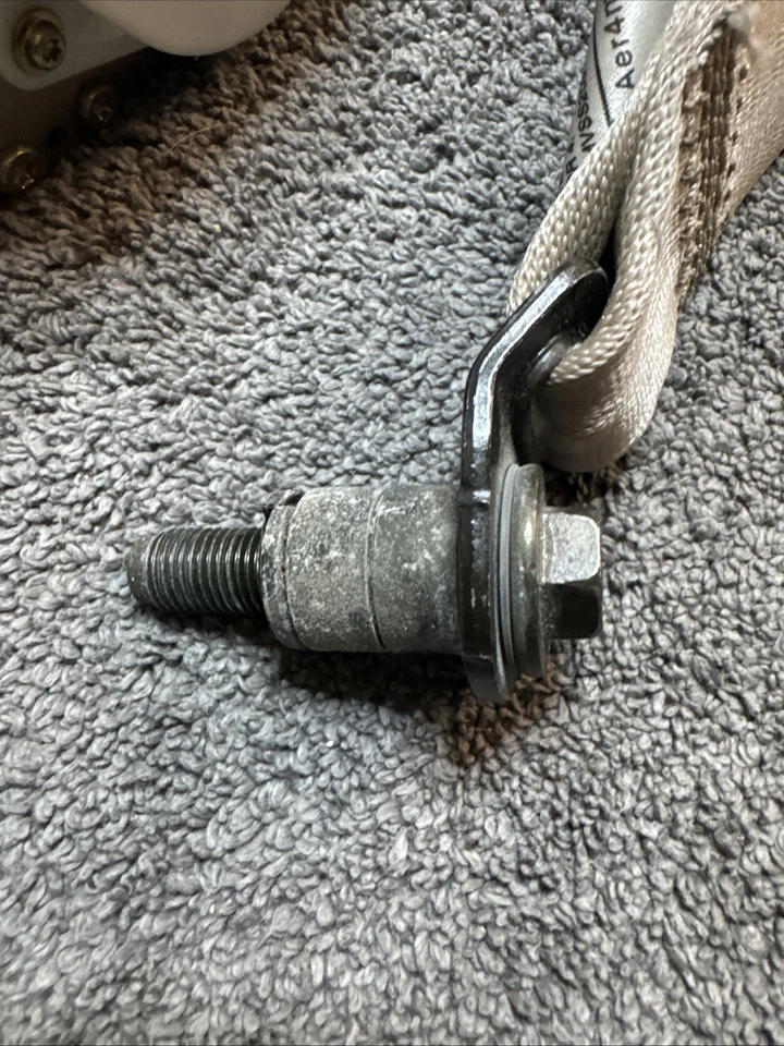 98-02 Lexus LX470 pasajero derecho cubo cinturón de seguridad retractor probado Foto 3 de 4