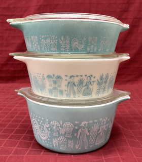 Pyrex 471 472 473 Blue Amish Butterprint Casseroles W/lids Vintage