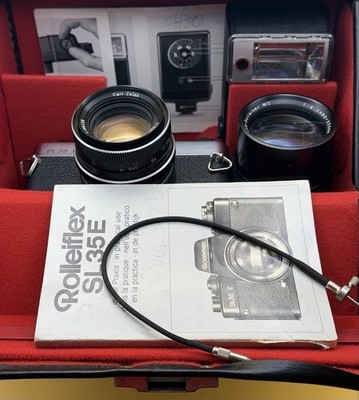 Rolleiflex SL35E Set with Carl Zeiss Planar 50mm f/1.8 & Rolleinar 80-200mm 