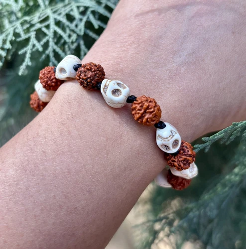 Bracelet naturel RUDRAKSHA Rudraksh + Nar Mund Narmund Kali réglable unisexe - Picture 3 of 4