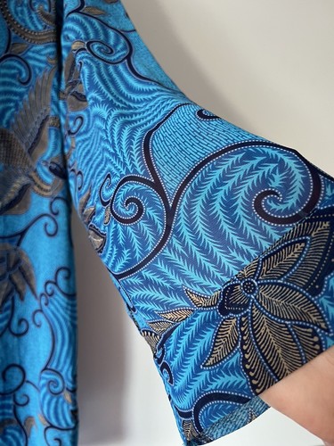 Victoria's Secret Blue Gold Floral Pattern Short Wrap Robe with Tie - One Size - Picture 8 of 11