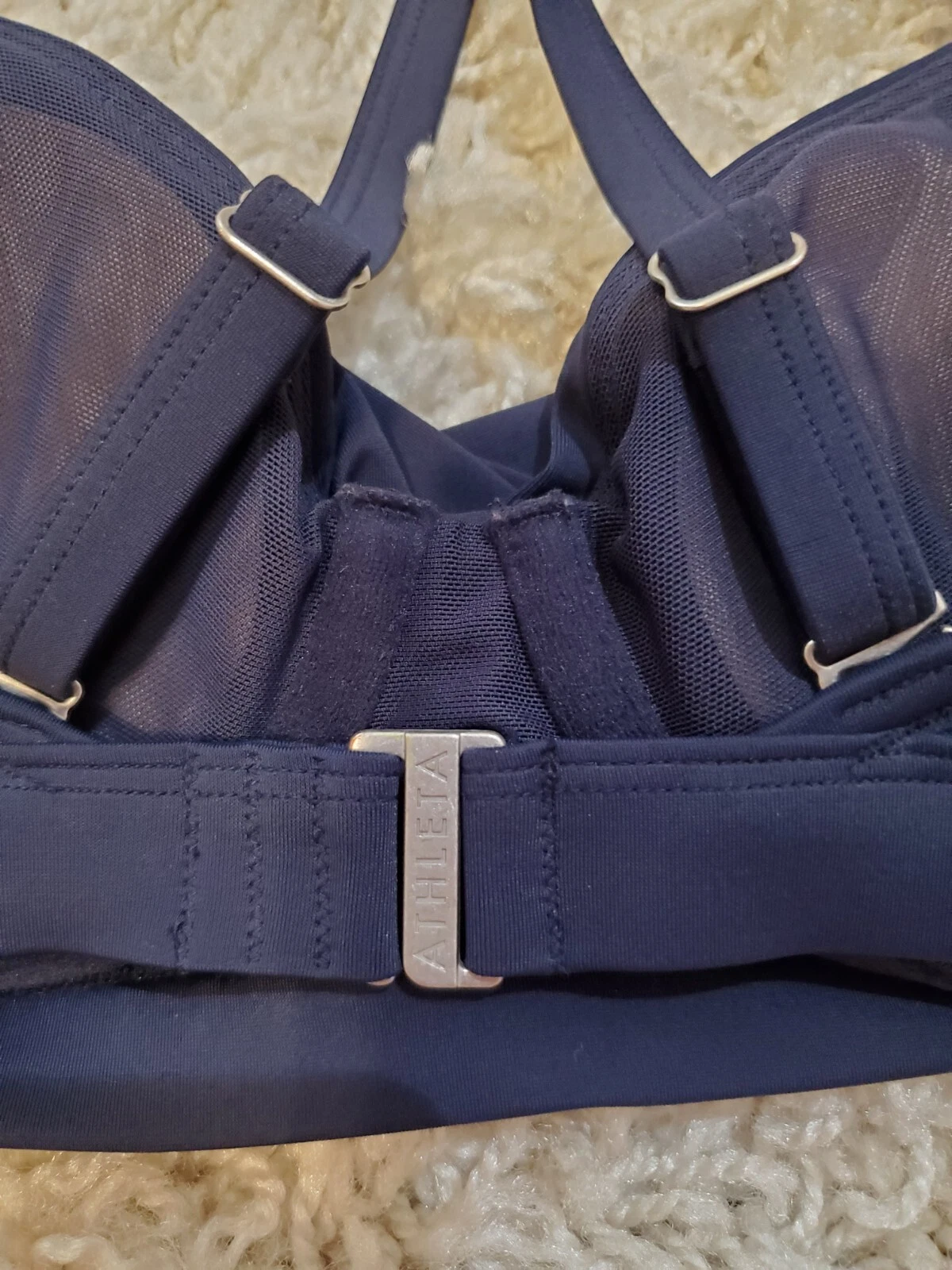 athleta twister adjustable straps padded 