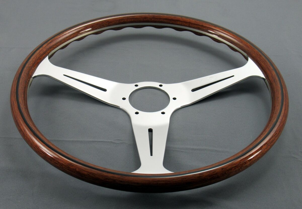 Nardi Steering Wheel Classic Wood Polished 390 mm New Nardi Steering Wheel Classic Wood Polished 390 mm New