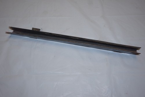 56 57 58 59 60 61 62 C1 Corvette Door Window Glass Rear Channel Left GM 3723511 - Picture 4 of 5
