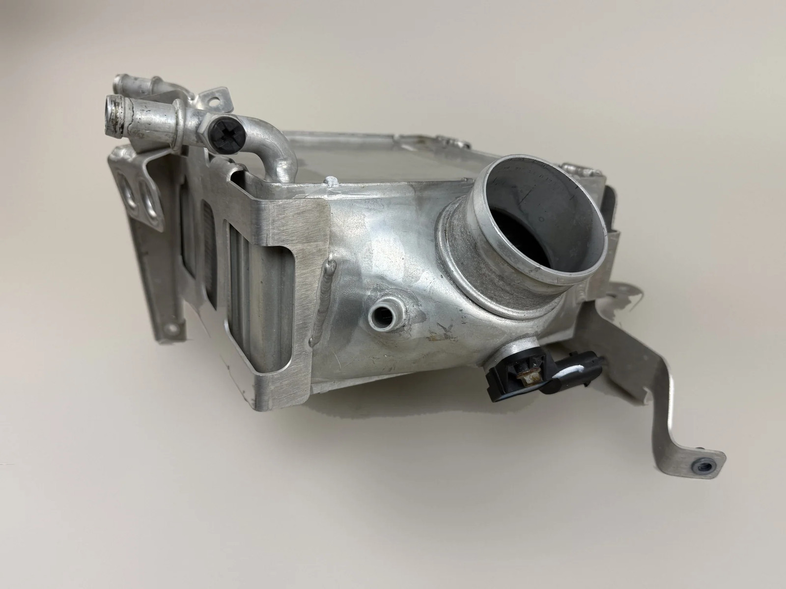 McLaren 570S 2016-2021 Left Intercooler P/N 13F0302CP