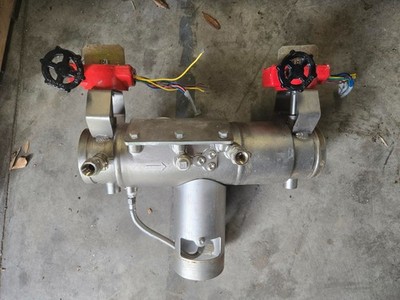 Backflow Preventer - Ames 4-inch SS Deringer RP